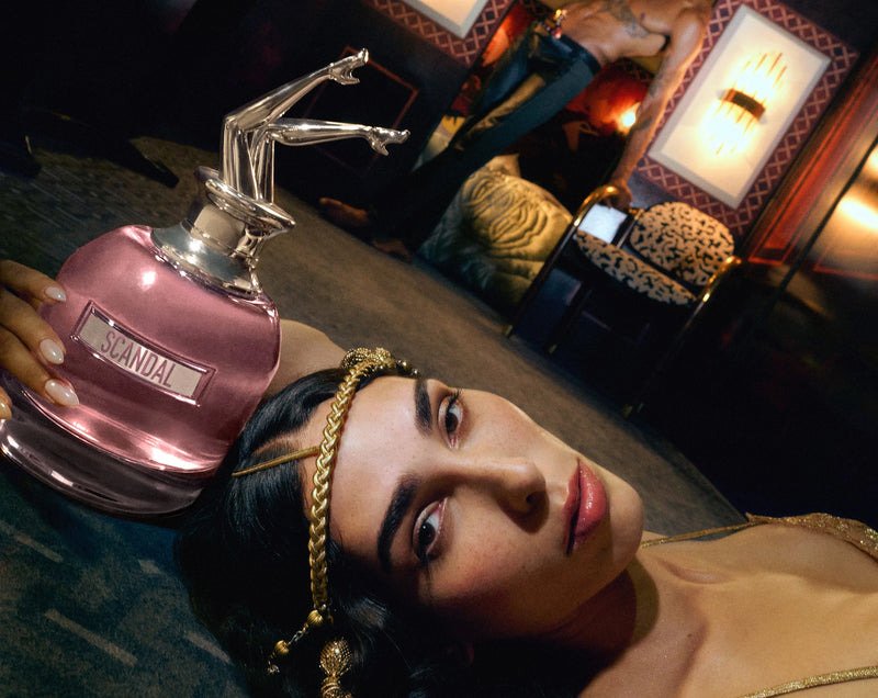 hero-banner-scandal-eau-de-parfu